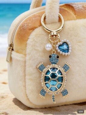 Ocean Pearl Turtle Keychain/Bag Charm